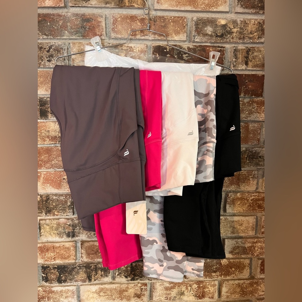 BUNDLE XL FABLETICS Women’s Workouts Pants Bundle